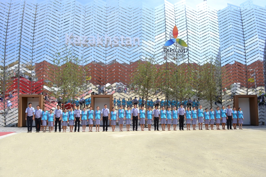 Expo2015.KazakhstanTeam.s